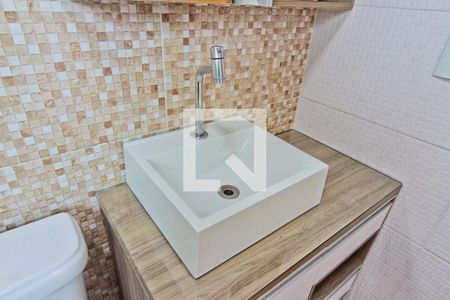 Casa à venda com 200m², 4 quartos e 2 vagasBanheiro da Suíte