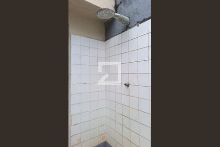 Casa para alugar com 150m², 2 quartos e 1 vagaDucha