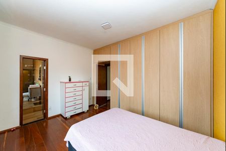 Apartamento à venda com 172m², 4 quartos e 2 vagasSuíte