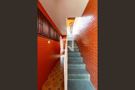 Apartamento à venda com 172m², 4 quartos e 2 vagasEscada