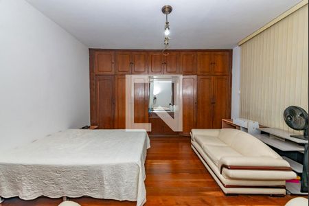 Apartamento à venda com 172m², 4 quartos e 2 vagasQuarto 2