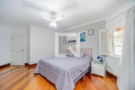 Casa de condomínio à venda com 667m², 4 quartos e 6 vagasQuarto