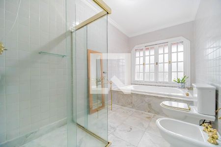 Casa de condomínio à venda com 667m², 4 quartos e 6 vagasBanheiro