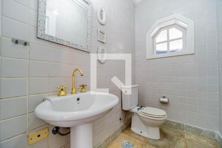 Casa de condomínio à venda com 667m², 4 quartos e 6 vagasBanheiro