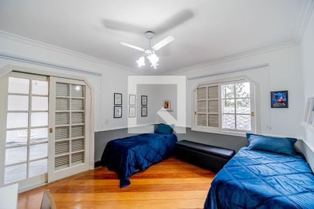 Casa de condomínio à venda com 667m², 4 quartos e 6 vagasQuarto