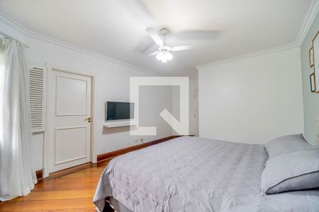 Casa de condomínio à venda com 667m², 4 quartos e 6 vagasQuarto