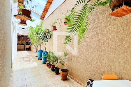 Casa à venda com 148m², 3 quartos e 3 vagasÁrea externa