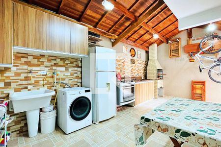 Casa à venda com 148m², 3 quartos e 3 vagasÁrea de Serviço