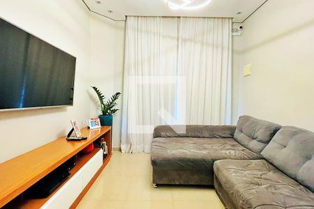 Sala de casa para alugar com 3 quartos, 148m² em Jardim Santa Clara, Guarulhos