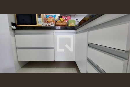 Apartamento à venda com 67m², 2 quartos e 2 vagas Apartamento à venda com 67m², 2 quartos e 2 vagasCozinha