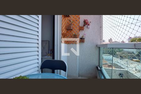 Apartamento à venda com 67m², 2 quartos e 2 vagas Apartamento à venda com 67m², 2 quartos e 2 vagasVaranda Banheiro Quarto 1 suíte