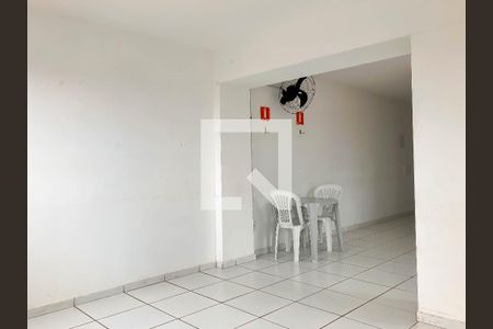 Apartamento para alugar com 47m², 2 quartos e sem vagaÁrea comum - Salão de festas