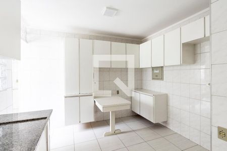 Apartamento à venda com 113m², 3 quartos e 2 vagas Apartamento à venda com 113m², 3 quartos e 2 vagasCozinha