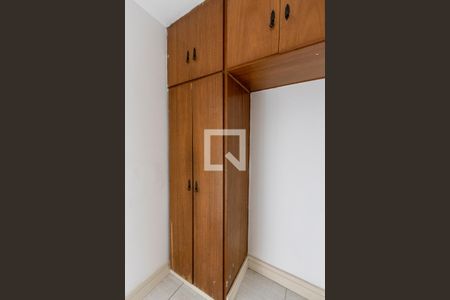 Apartamento à venda com 113m², 3 quartos e 2 vagas Apartamento à venda com 113m², 3 quartos e 2 vagasQuarto de Serviço