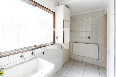 Apartamento à venda com 113m², 3 quartos e 2 vagas Apartamento à venda com 113m², 3 quartos e 2 vagasÁrea de Serviço