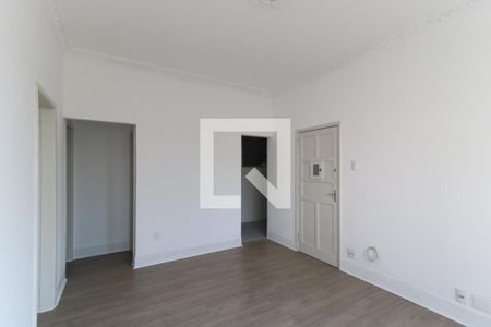 Apartamento à venda com 66m², 3 quartos e sem vaga Apartamento à venda com 66m², 3 quartos e sem vagaSala