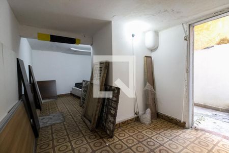 Casa à venda com 120m², 4 quartos e 1 vaga Casa à venda com 120m², 4 quartos e 1 vagaEdícula