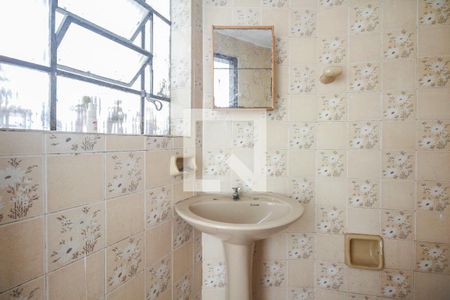 Casa à venda com 500m², 6 quartos e 5 vagasBanheiro 2