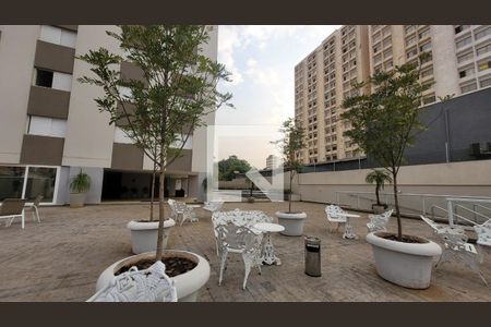 Apartamento à venda com 130m², 3 quartos e 1 vaga Apartamento à venda com 130m², 3 quartos e 1 vagaÁrea comum