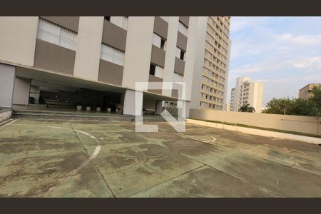 Apartamento à venda com 130m², 3 quartos e 1 vaga Apartamento à venda com 130m², 3 quartos e 1 vagaÁrea comum