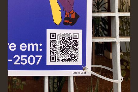 Casa à venda com 210m², 4 quartos e 3 vagasPlaca instalada