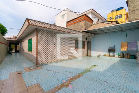 Casa à venda com 210m², 4 quartos e 3 vagasQuintal