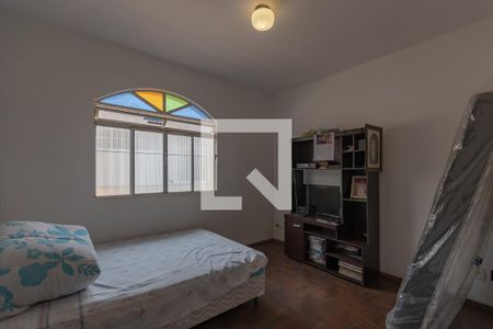 Casa à venda com 316m², 4 quartos e 3 vagasQuarto 2