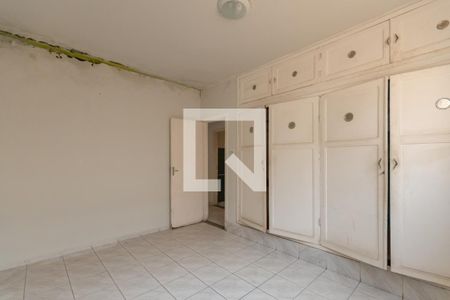 Casa à venda com 316m², 4 quartos e 3 vagasCasa 2 - Quarto 2