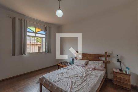 Casa à venda com 316m², 4 quartos e 3 vagasSuíte