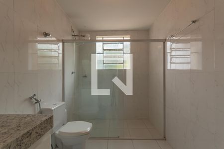 Casa à venda com 316m², 4 quartos e 3 vagasBanheiro Social