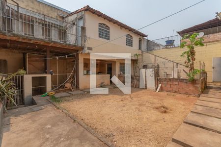 Casa à venda com 316m², 4 quartos e 3 vagasQuintal