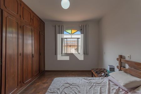 Casa à venda com 316m², 4 quartos e 3 vagasSuíte