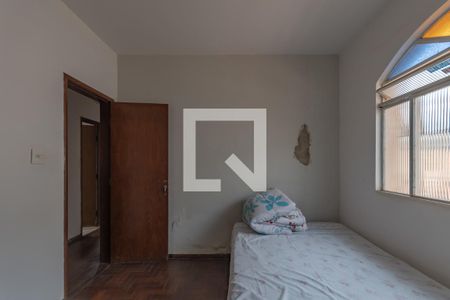 Casa à venda com 316m², 4 quartos e 3 vagasQuarto 2