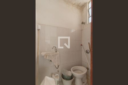 Casa à venda com 316m², 4 quartos e 3 vagasBanheiro de Serviço