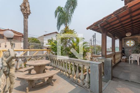 Casa à venda com 316m², 4 quartos e 3 vagasVaranda