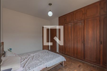 Casa à venda com 316m², 4 quartos e 3 vagasSuíte