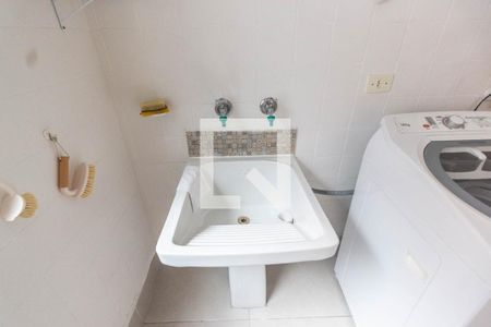 Casa à venda com 150m², 2 quartos e 1 vagaÁrea de serviço