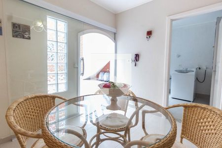 Casa à venda com 150m², 2 quartos e 1 vagaQuarto de serviço 1