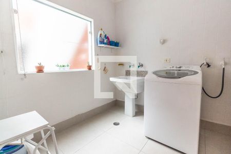 Casa à venda com 150m², 2 quartos e 1 vagaÁrea de serviço