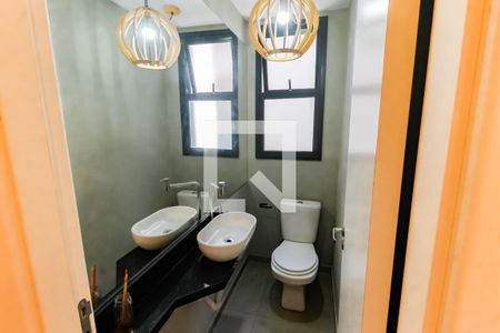 Lavabo de casa de condomínio para alugar com 2 quartos, 89m² em Real Parque, São Paulo