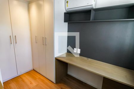 Quarto de casa de condomínio para alugar com 2 quartos, 89m² em Real Parque, São Paulo