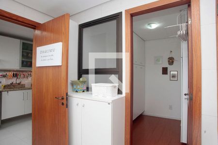 Apartamento à venda com 200m², 4 quartos e 3 vagasÁrea de Serviço