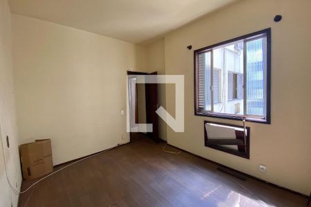 Apartamento à venda com 140m², 3 quartos e 1 vagaQuarto 2