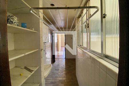 Apartamento à venda com 140m², 3 quartos e 1 vagaÁrea de Serviço