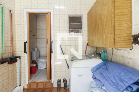 Casa à venda com 330m², 4 quartos e 2 vagasÁrea de Serviço