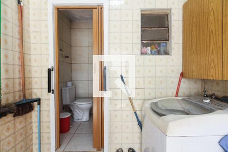 Casa à venda com 330m², 4 quartos e 2 vagasÁrea de Serviço