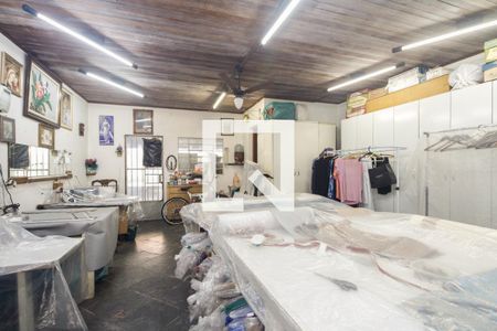 Casa à venda com 330m², 4 quartos e 2 vagasÁrea Externa