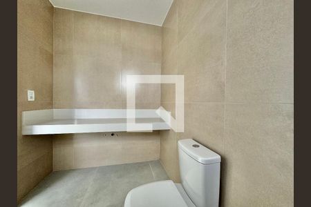 Casa de condomínio à venda com 212m², 5 quartos e 2 vagasSuite 5 - Banheiro