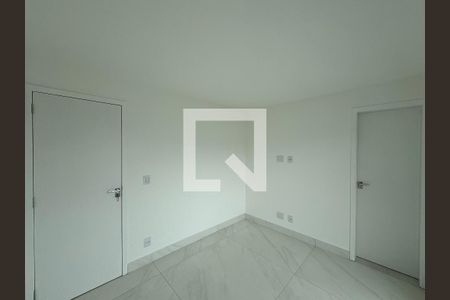 Casa de condomínio à venda com 212m², 5 quartos e 2 vagasSuíte 2