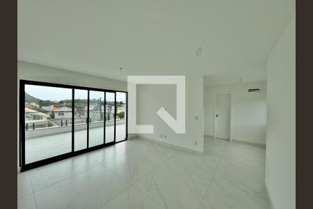 Casa de condomínio à venda com 212m², 5 quartos e 2 vagasSuite 5